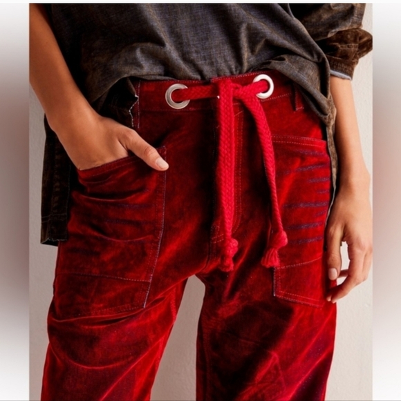 We The Free RARE Red Rio Flocked Moxie Barrel Jeans 28 - Picture 2 of 14